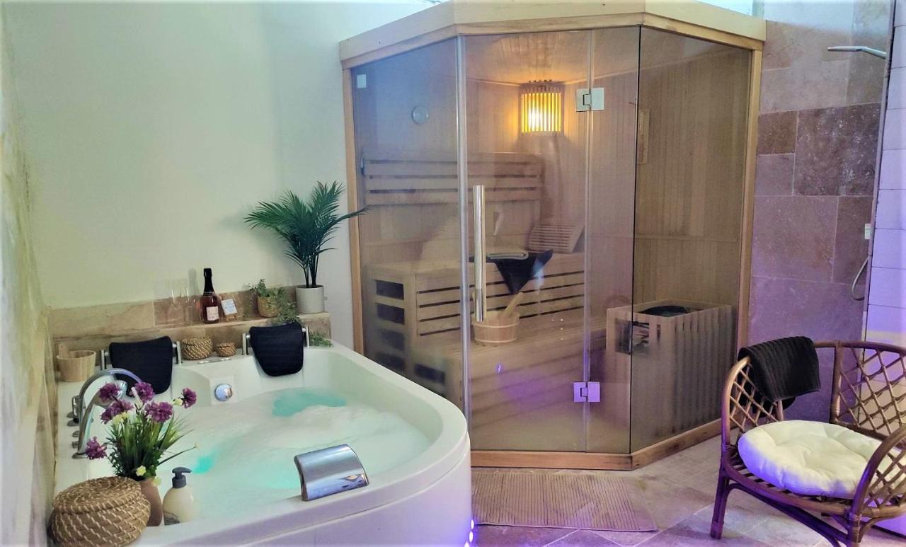 Detente Au Bord Du Loir - Spa Sauna - Gite 3 Les Roches-l'Eveque エクステリア 写真